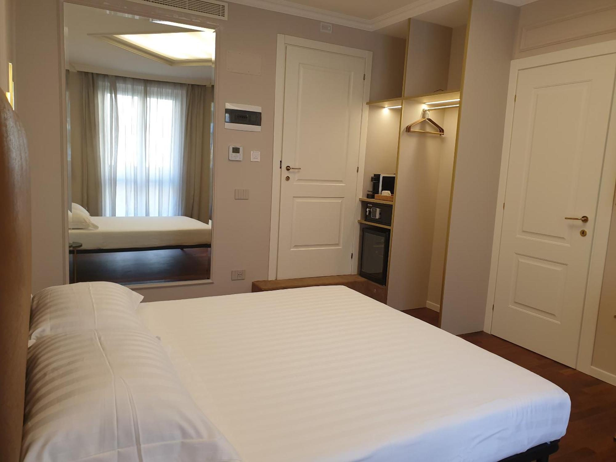 Appian Private Suites Рим Екстериор снимка